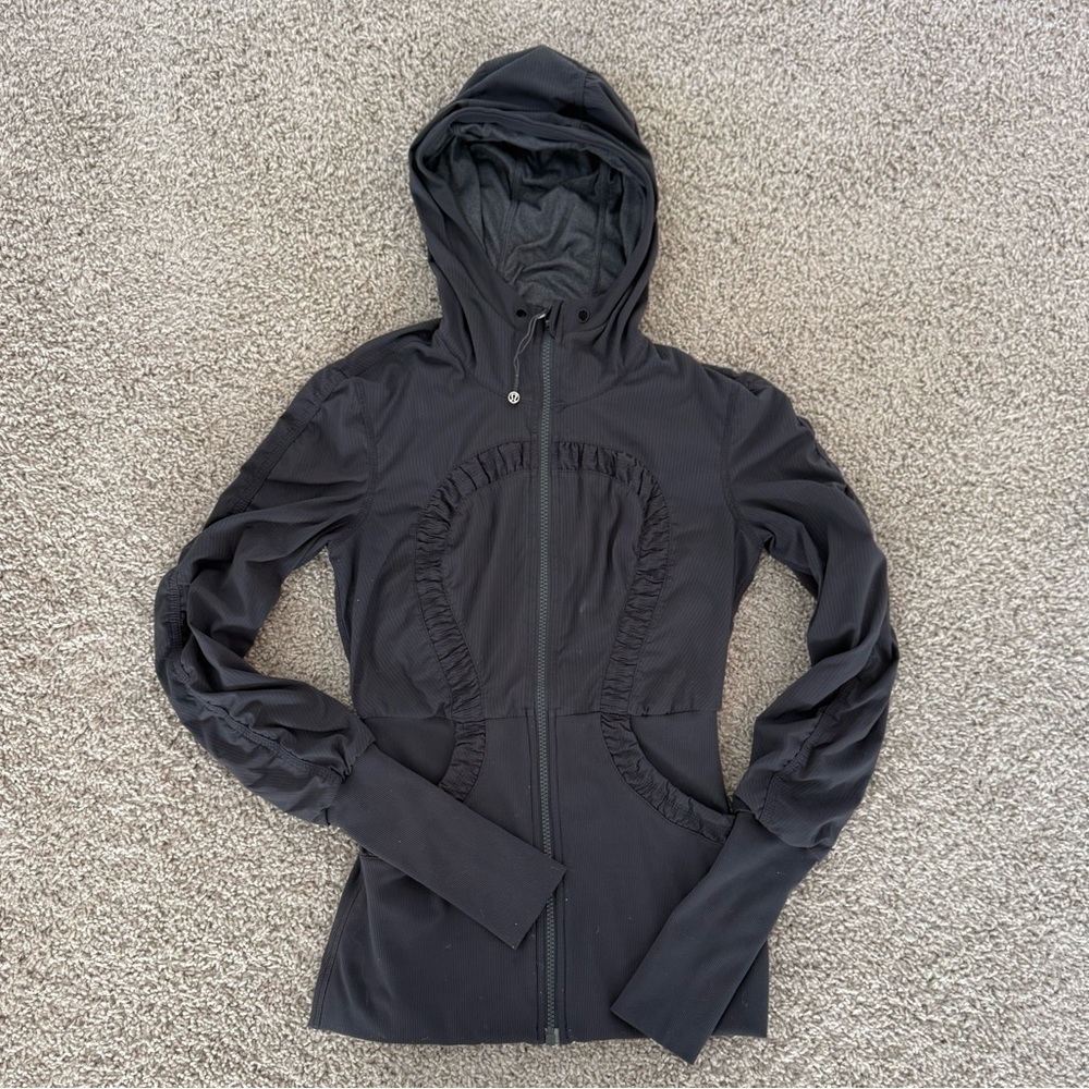 Reversible Lululemon Jacket in Gray